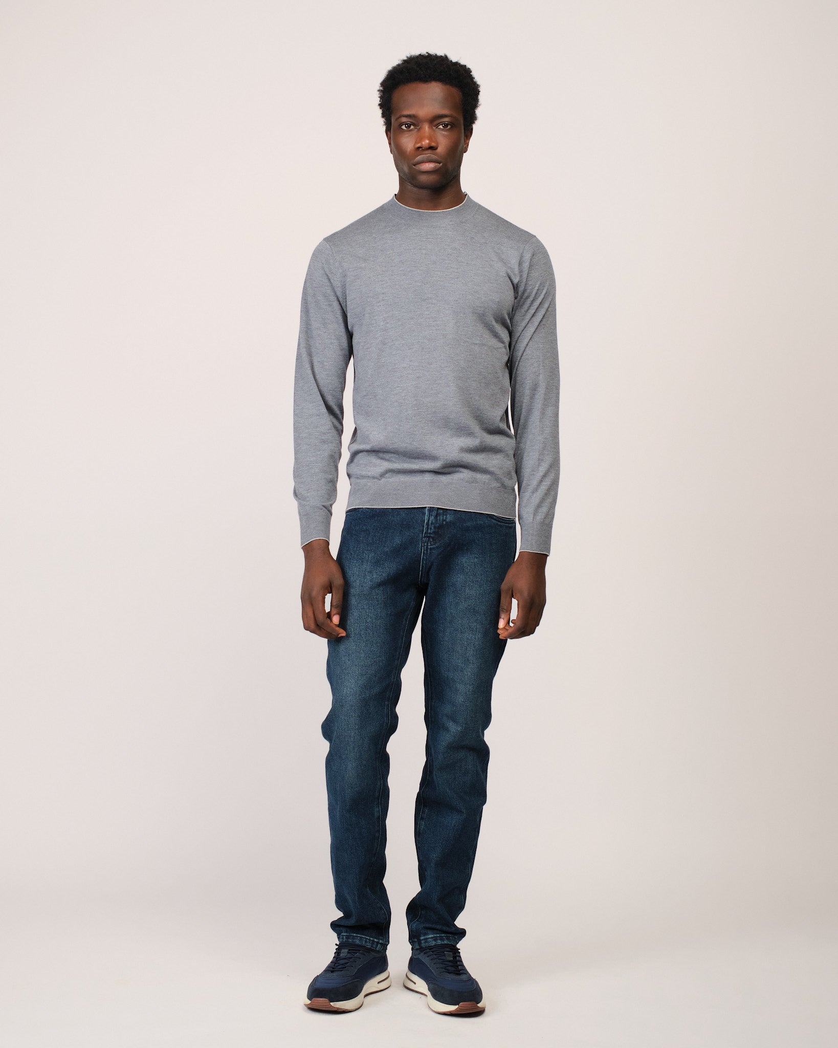 The Fine Cashmere Crewneck Grey