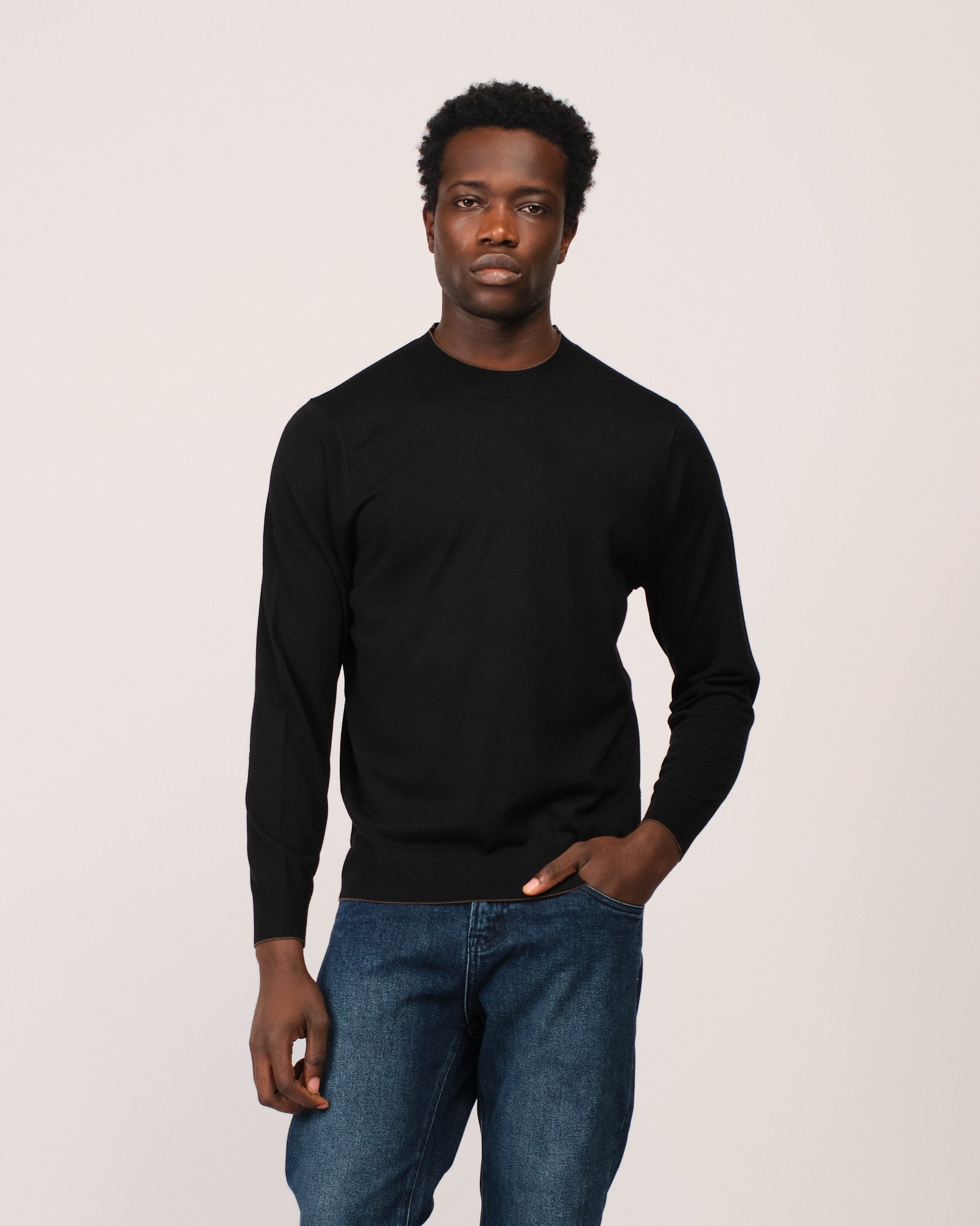 The Fine Cashmere Crewneck Black