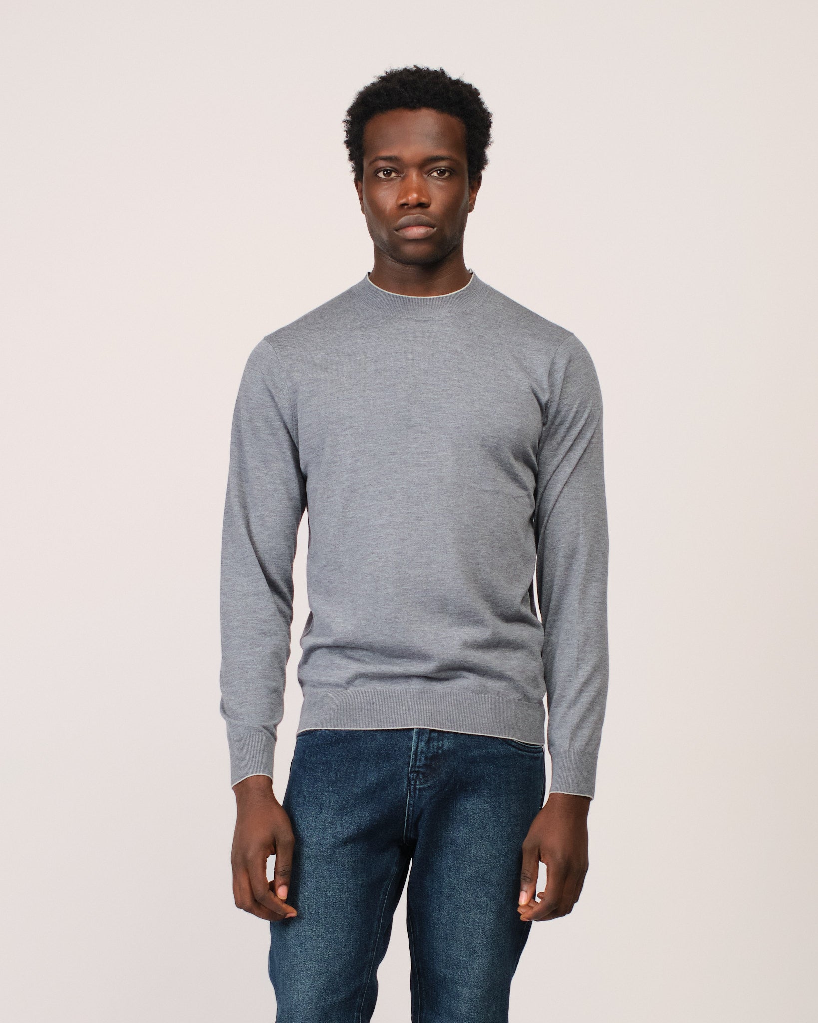 The Fine Cashmere Crewneck Grey